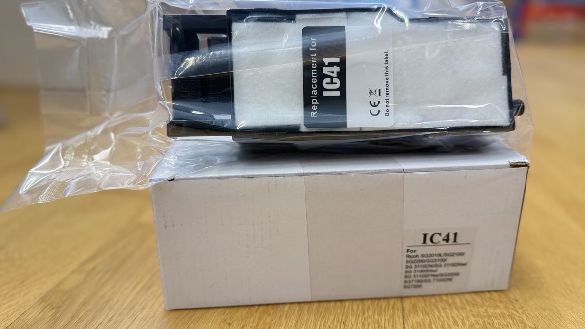 Cartucce per stampanti & toner: Replacement IC41 Ink Cartridge New Condition – Nuovo e nell'imballaggio originale da Schwerzenbach venduto da Thia