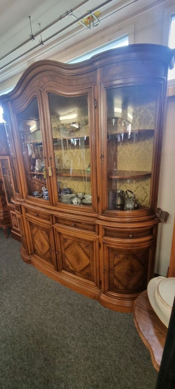 Buffets: Schönes Büffet Edle Vitrine Stilmöbel – D'occasion à Flums par Flumsantik 1