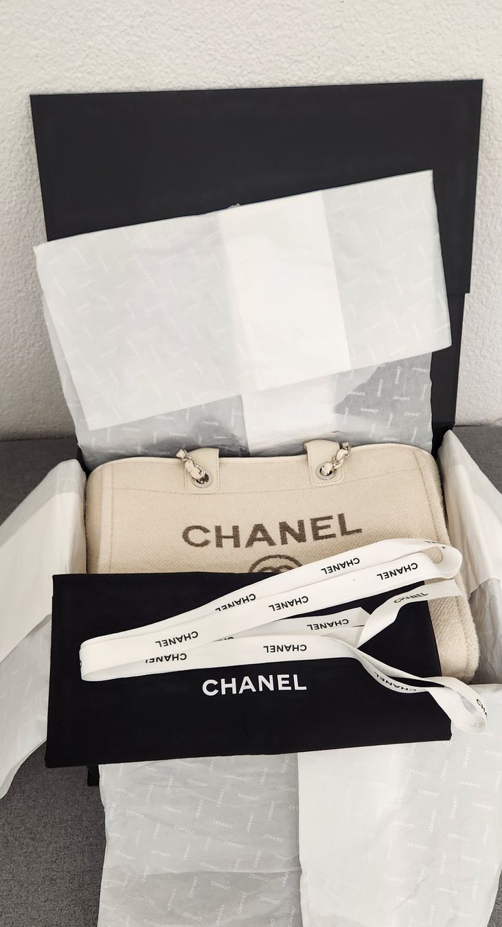 Chanel Taschen: Chanel Deauville Large NEU! – Neu und originalverpackt aus Wollerau von CH8832