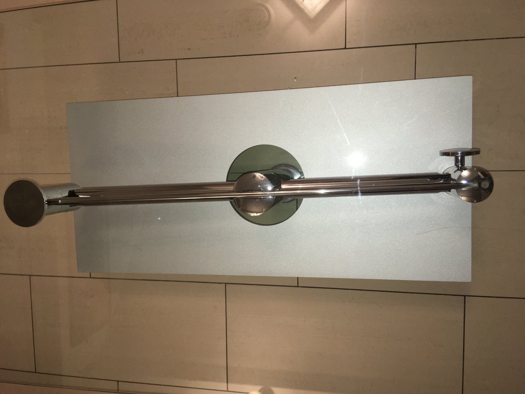 Pfister Tische: SALONTISCH – Gebraucht aus Weinfelden von Tissott 3