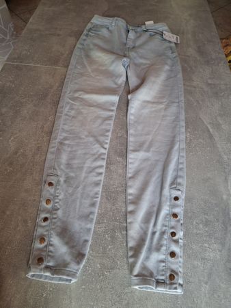 Pantalon jeans taille 34 marque Zebra 74% coton 
