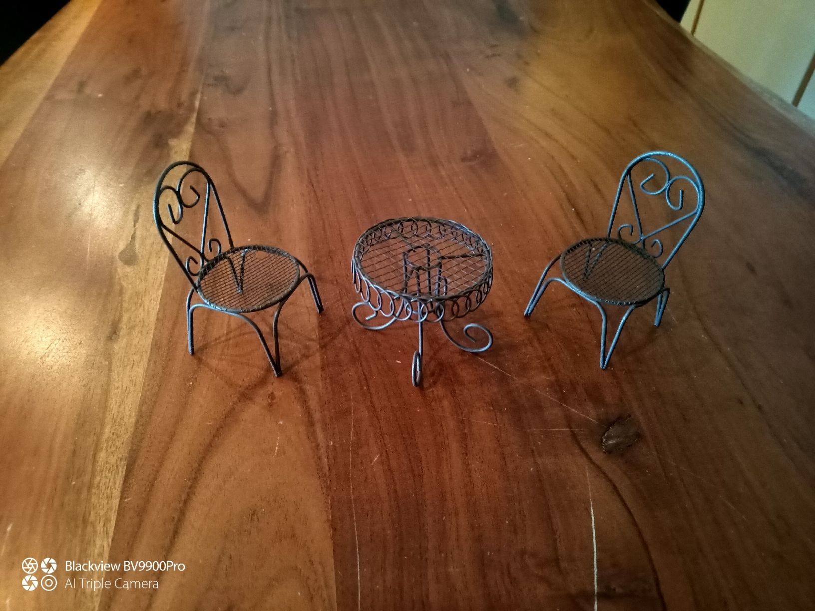 Tutte le decorazioni: Dekostühle und Tisch 1:10 – Nuovo (secondo la descrizione) da Bettwil venduto da Green_rider