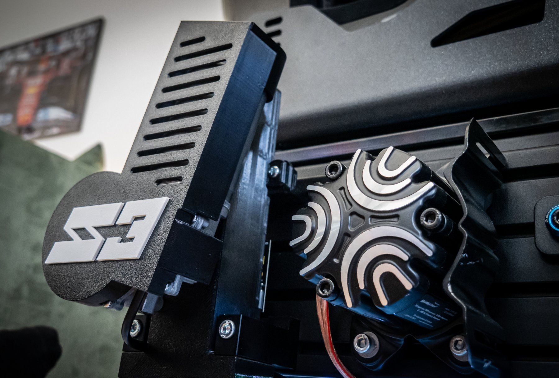 Simucube Controller: High End Rennsimulator mit MOTION ! /// Simucube /// SimLab – Nuovo (secondo la descrizione) da Kaltbrunn venduto da RacingPoint.ch 3