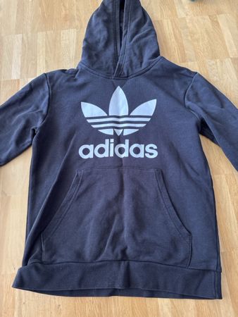 Adidas Kapuzenpullover  Grösse 152 guter Zustand