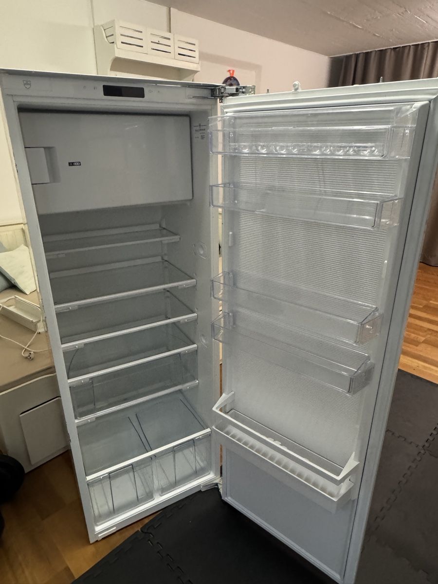 Réfrigérateurs: Kühlschrank V-Zug – D'occasion à Sins par Strebel1 2