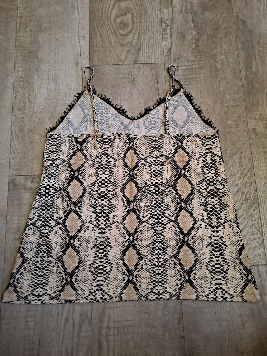 Tops: AMISU Damen Top Schlangenmuster Gr. L  – Gebraucht aus Rickenbach LU von bishiida 1