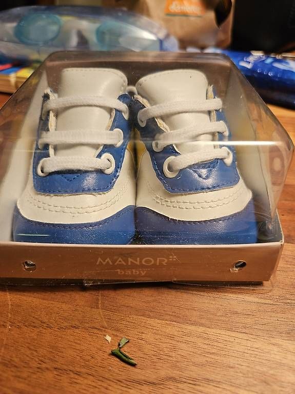 Scarpe per ragazzi: Babyschuhe Manor neu – Usato da Luzern venduto da Gileo