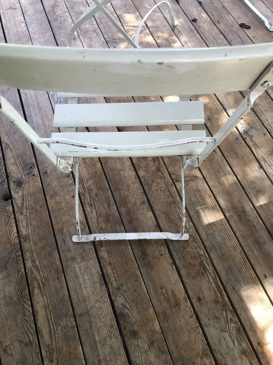 Chaises: Antiker Gartenstuhl – D'occasion à Burgdorf par elatria 1