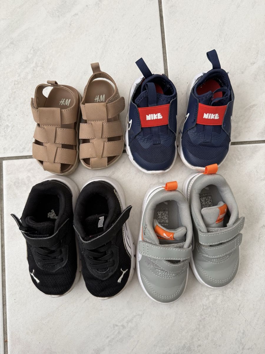 Scarpe per ragazzi: 4 paar Kinderschuhe – Usato da Veltheim AG venduto da N377Y 1