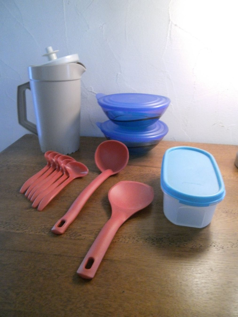 Tupperware Contenitori & Simili: Lot de 12 Tupperware – Usato da Moutier venduto da Mouschka