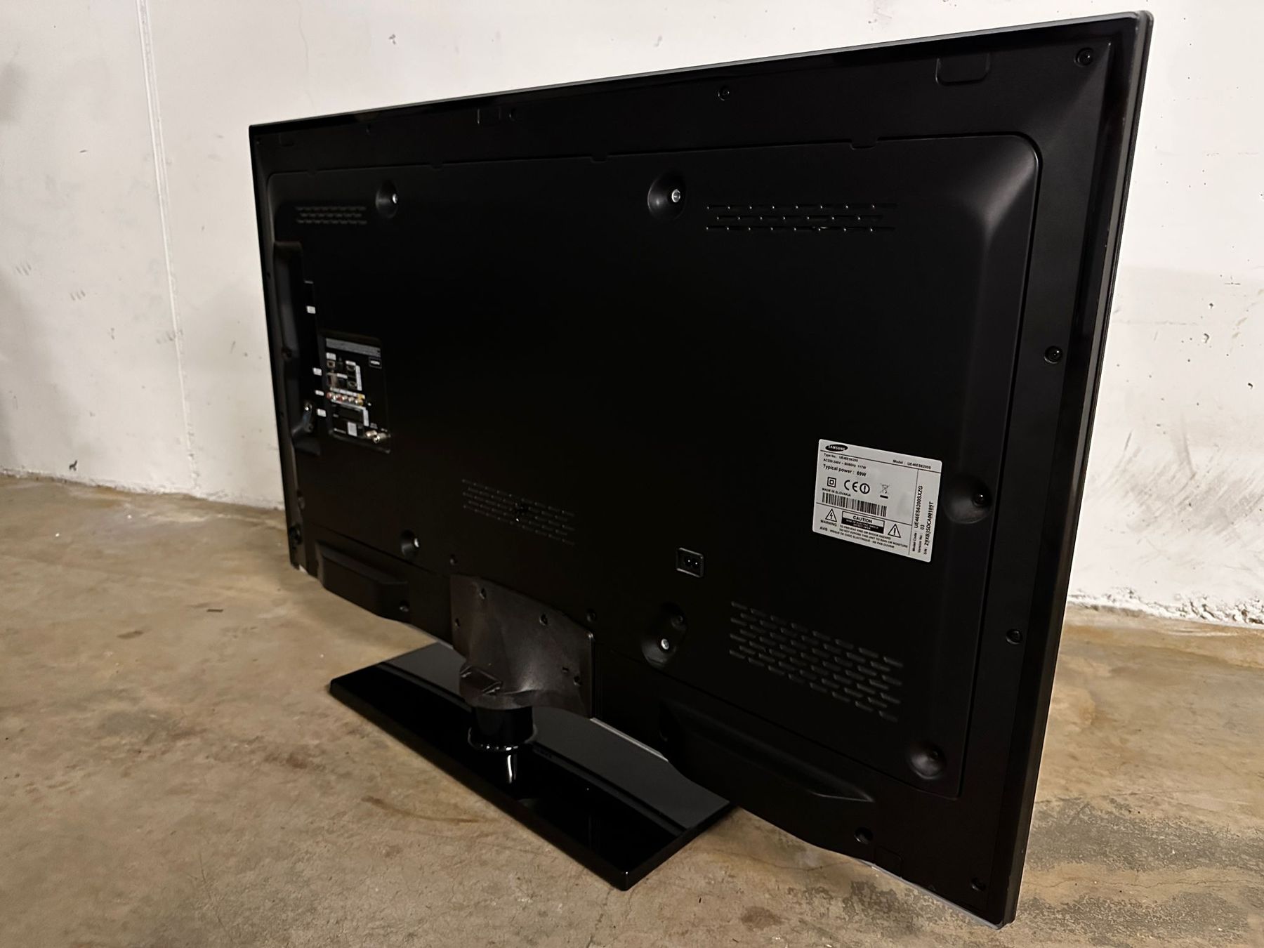 Samsung Televisori: Samsung TV Modell UE46ES6200S – Usato da Nottwil venduto da amb2206 1