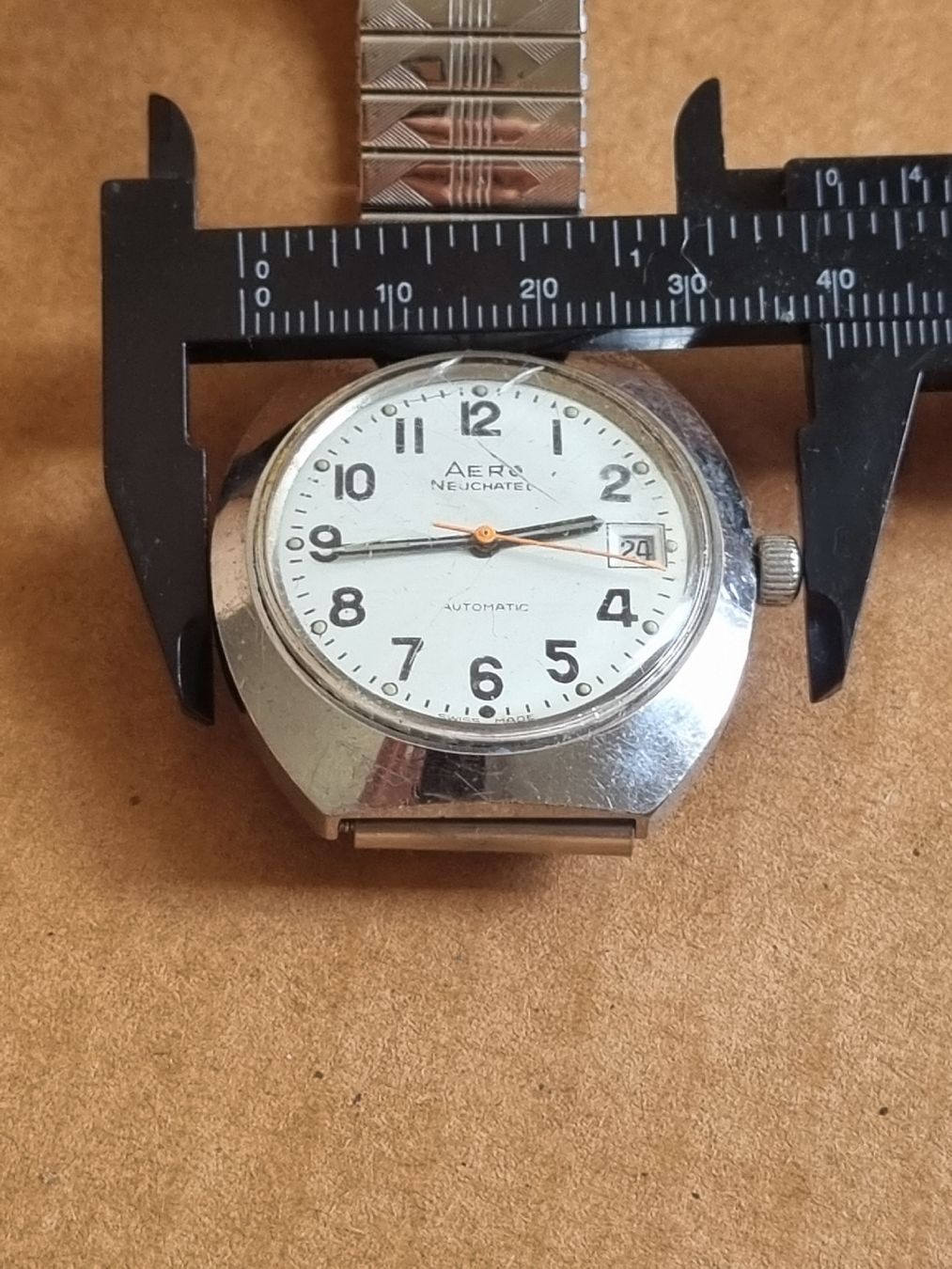 Orologi: AERO NEUCHATEL AUTOMATIC – Usato da Schaffhausen venduto da Leveron13 4