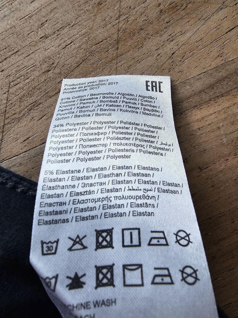 Only Jeans: Only Jeans schwarz Grösse 36, Länge 34 – Usato da Wald ZH venduto da Grappe 5