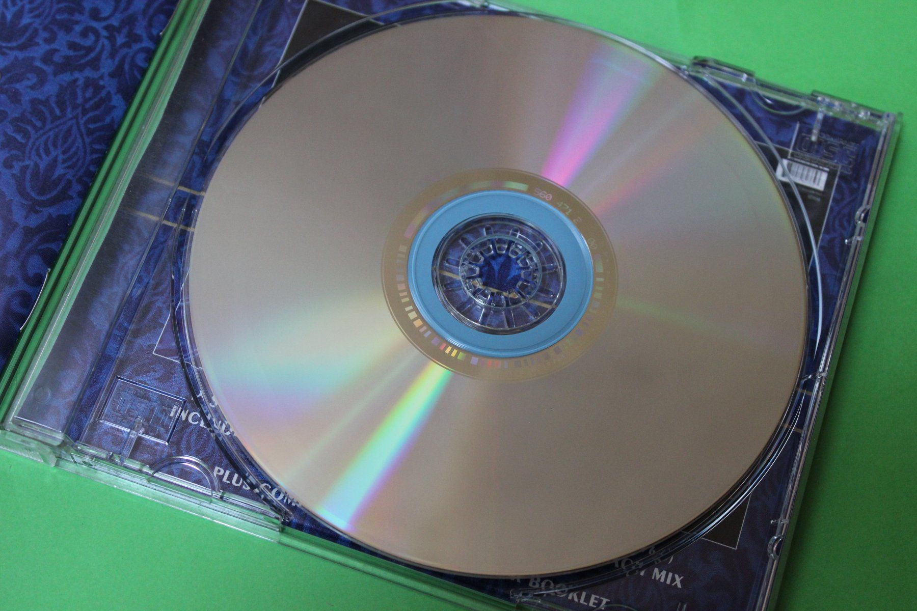 CD: Barry White - The Ultimate Collection CD – Usato da Tübach venduto da JamesStone 4