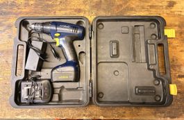 Akkuschrauber Mac Allister 10.8V mit Ladegerät