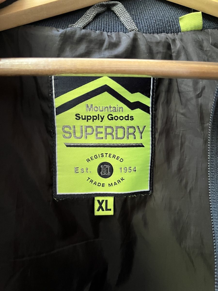 Gilet & Giacche: Superdry Herren Weste, Grösse XL – Usato da Einsiedeln venduto da manuelkaelin 3