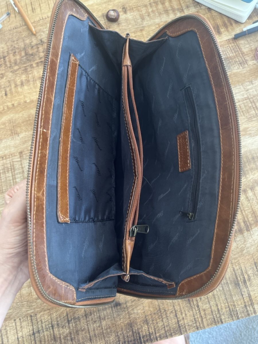 Valises & Sacs: Wunderschöne Ledertasche / Briefcase  – D'occasion à Egg b. Zürich par bia_5tmv 2