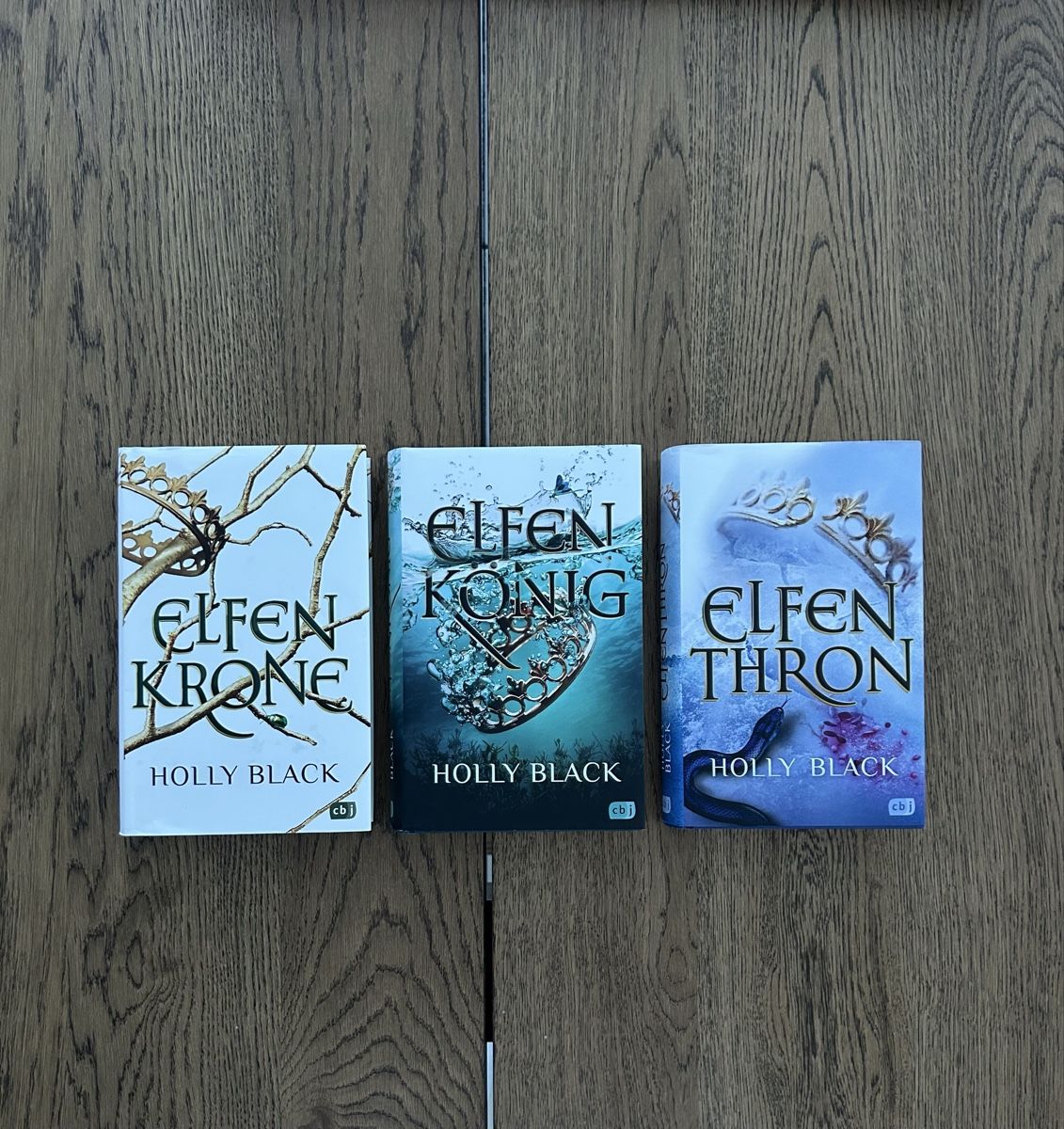 Libri: Elfenkrone- Saga von Holly Black – Nuovo (secondo la descrizione) da Chur venduto da Saphira_H