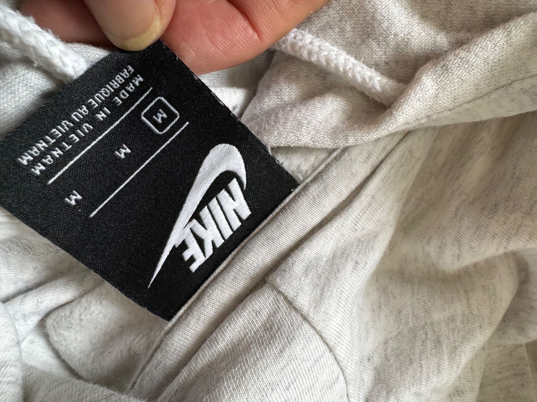 Nike Maglioni & Felpe: Lot deux pulls Nike taille Mel – Usato da Veyrier venduto da kimedovapa 4