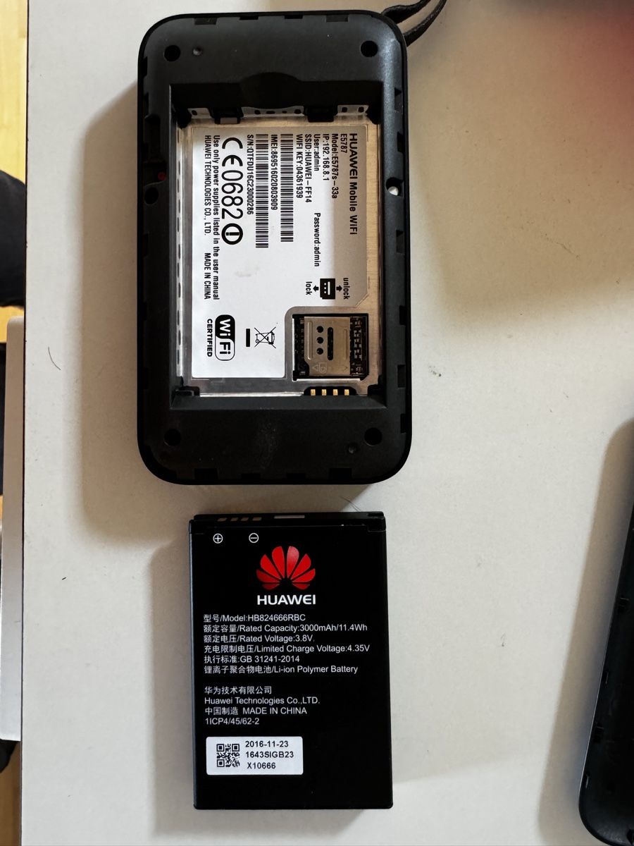 Huawei Modem & Router: Tragbares WLAN: HUAWEI Mobile WiFi – Usato da Madetswil venduto da kistlerk 2