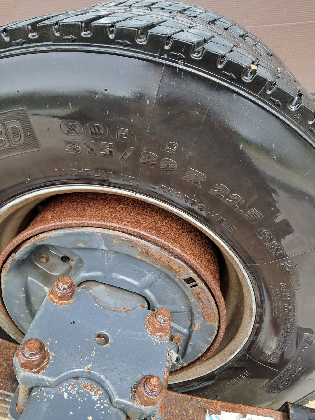 Rimorchi: Achse, Fahrwerk, Räder – Usato da Schenkon venduto da Deutz105 4
