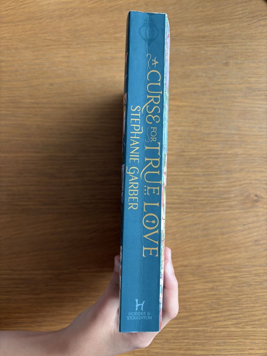 Libri: Stephanie Garber - A curse for true love ENGLISCH – Usato da Basel venduto da mon_7pfq 1