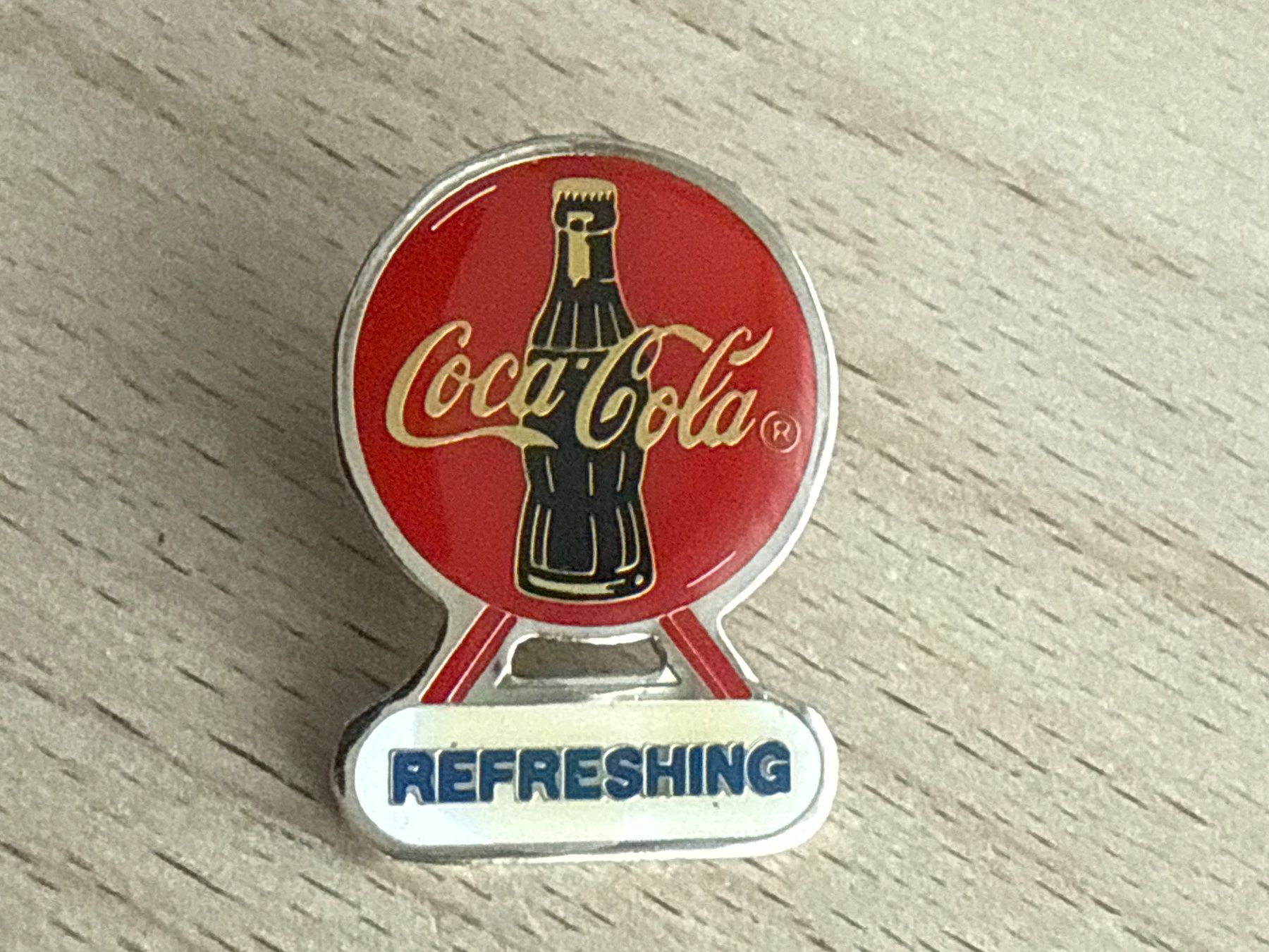 Coca-Cola Plaquettes & Badges: Pin Coca-Cola – D'occasion à Glattbrugg par Schweigmatt