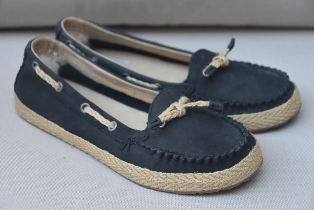 Ugg Schuhe für Mädchen: Espadrilles UGG  Chivon  .35.5 /22,5 cm – Gebraucht aus Collonges von Auganien 2
