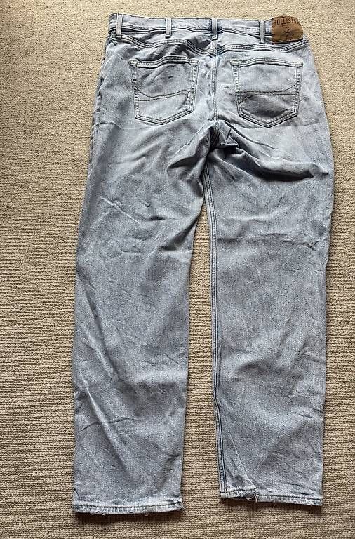 Jeans: Hollister Baggy Jeans – Usato da Davos Glaris venduto da noa_59j8