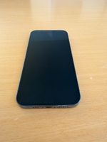 iPhone 13 Pro sierrablau, mit EarPods und 4 Hüllen
