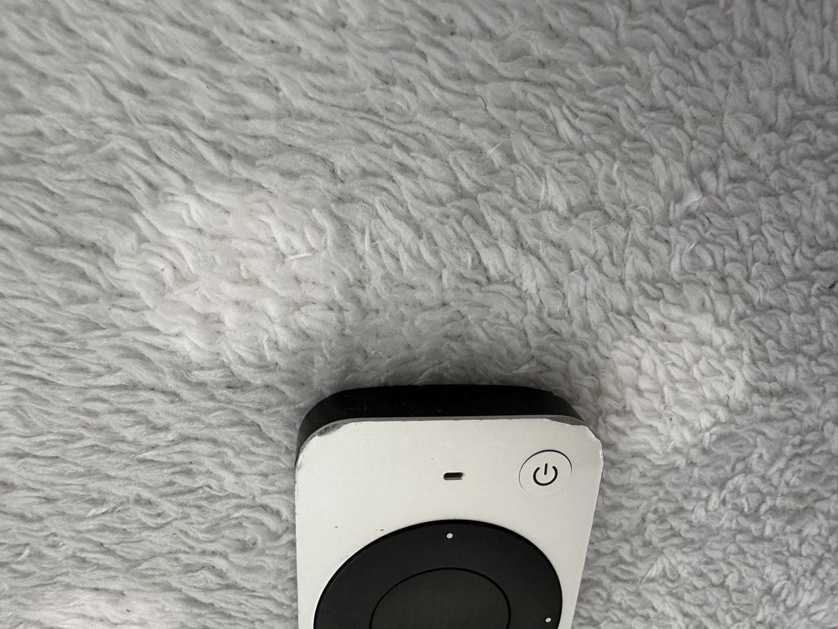 Apple Telecomandi: Apple TV Remote Siri Remote 2. Generation gebraucht – Usato da Zürich venduto da ferreira.ana 2