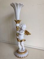 Figurine ange avec bougeoir en céramique