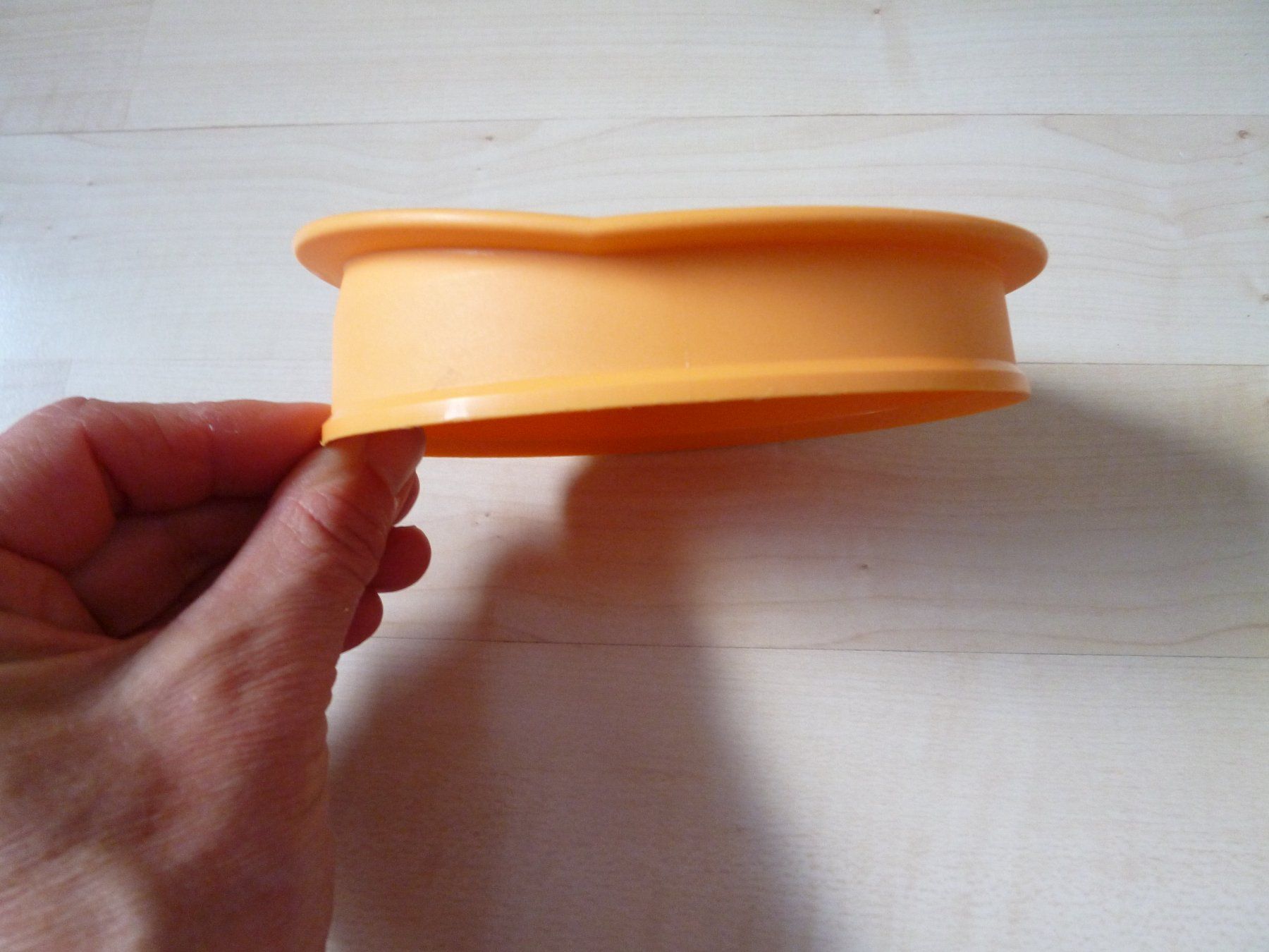Tupperware Recipients et similaires: Tupperware  Deckel  orange – D'occasion à Dättlikon par Mamakuga 2