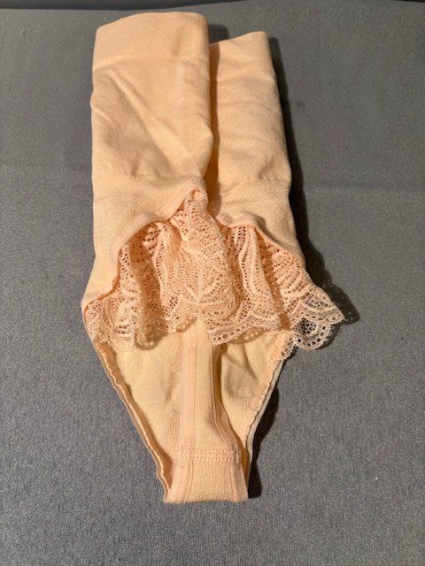 Sonstige Unterwäsche: Esmara Shapewear Formstring - STRING Mieder - Gr.44/46 - NEU – Neu und originalverpackt aus Kriegstetten von Dorothy66 8