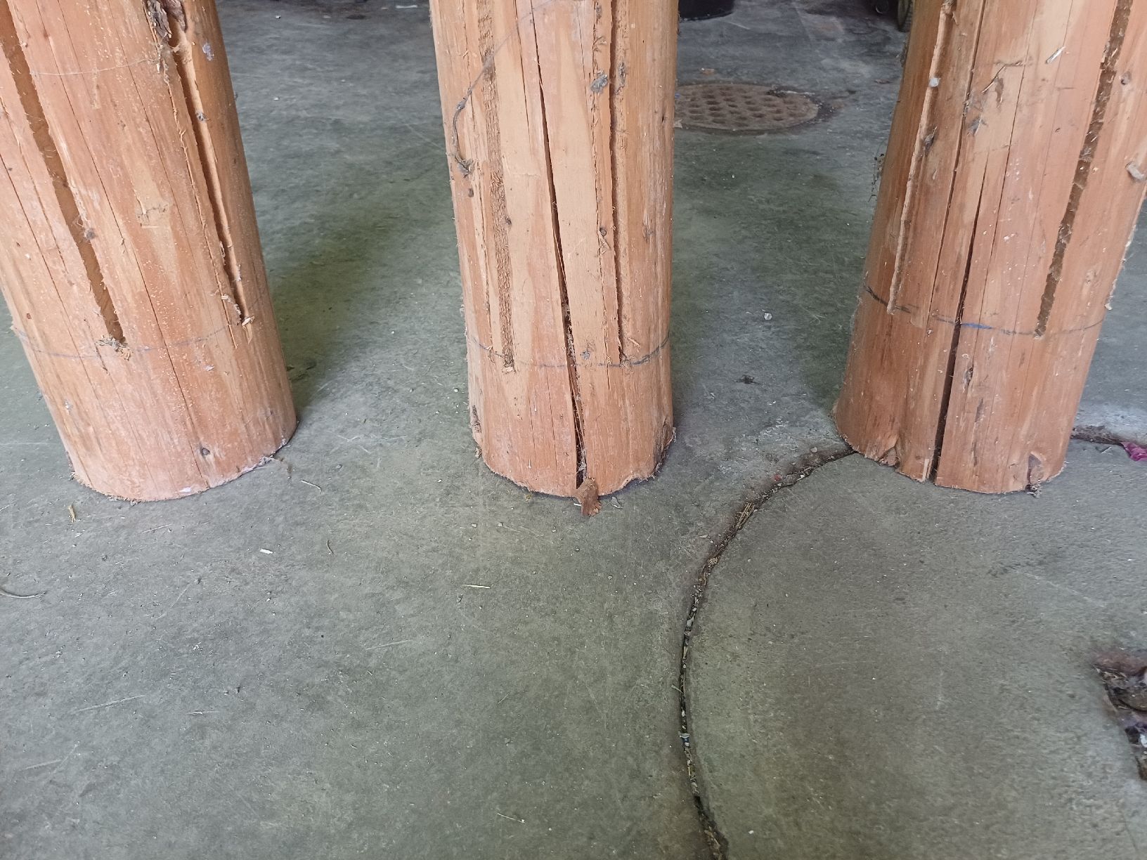 Articoli in legno: 3 Stück Finnenkerzen 1Meter hoch – Usato da Wangenried venduto da Recycler94 7