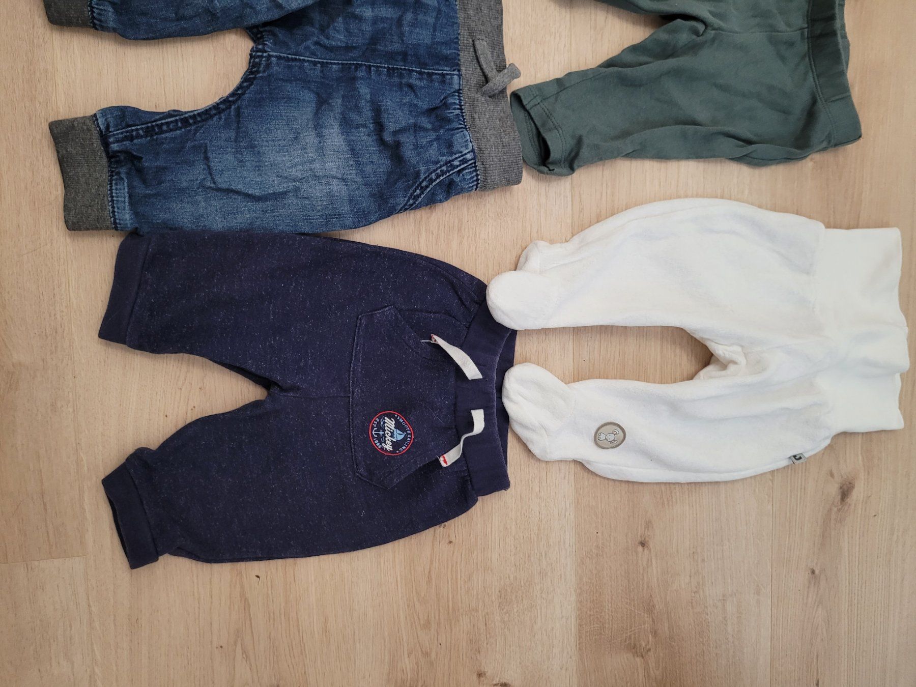 Pantaloni: Set Hosen Grösse 68 – Usato da Lupsingen venduto da sta_wgg5 1