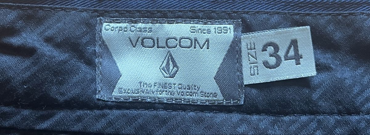 Volcom Pantalons: VOLCOM Chino Short – D'occasion à Conters par sammy29 3