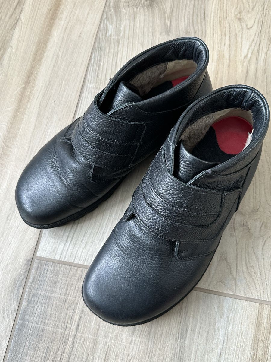 Helvesko Chaussures hommes: HELVESKO Herrenschuhe, Gr. 42 – D'occasion à Bürglen UR par Amdeko