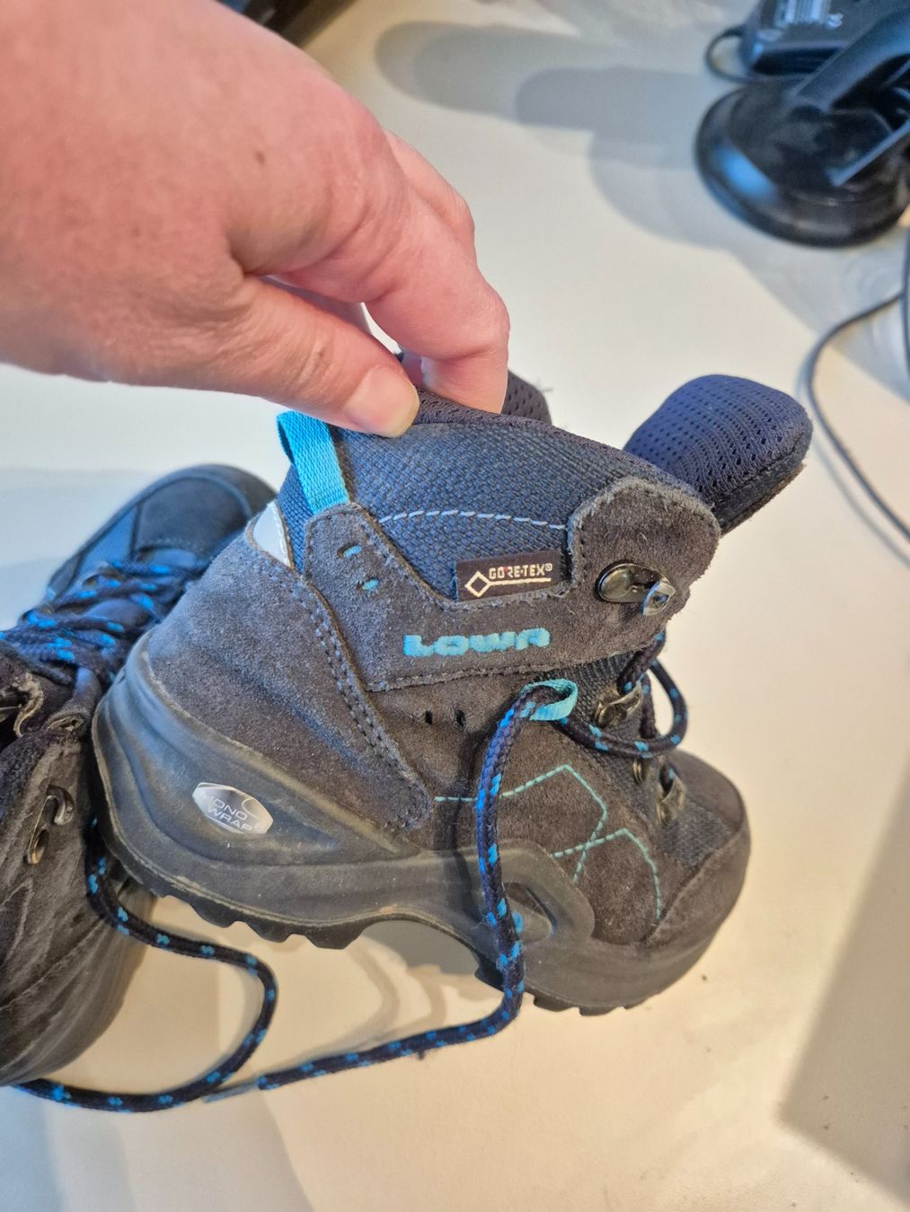Lowa Schuhe für Jungen: LOWA Wanderschuhe Kinder Grösse 29 .Gore-Tex. – Gebraucht aus Urdorf von Nataschli 2