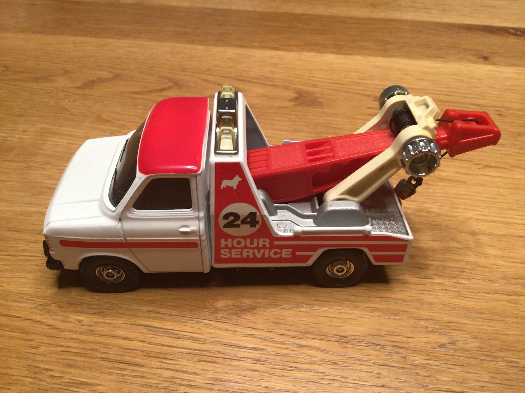 Corgi Toys Modellini d'auto: Modellauto Ford Transit Abschleppfahrzeug – Usato da Oberengstringen venduto da Reini1063 1