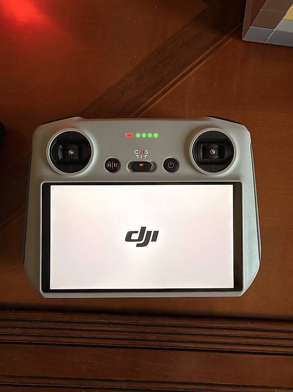 RC Modellbau: DJI Mavic 3 Pro - Fly More Bundle – Gebraucht aus Lonay von Haux49 3