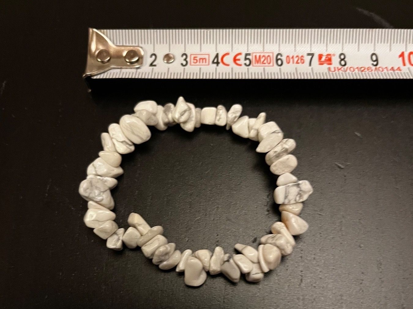 Bracciali & Braccialetti: Armband aus Howlite ( Heilstein, elastisch) – Nuovo (secondo la descrizione) da Gams venduto da Mariawicca 1