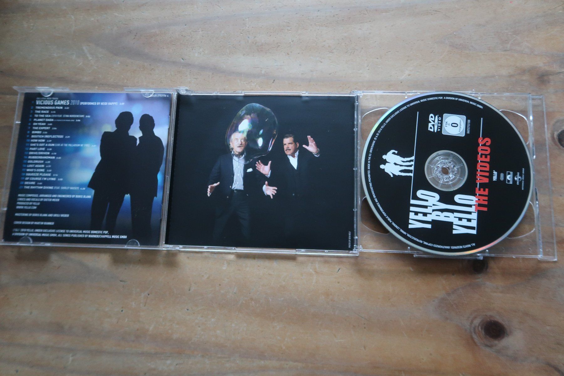 CD: YELLO - THE SINGLES COLLECTION - CD + DVD – Usato da Basel venduto da Patiscat 5