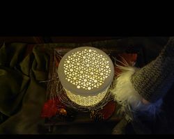 Gemütliche Keramik Lampe, warmes Licht