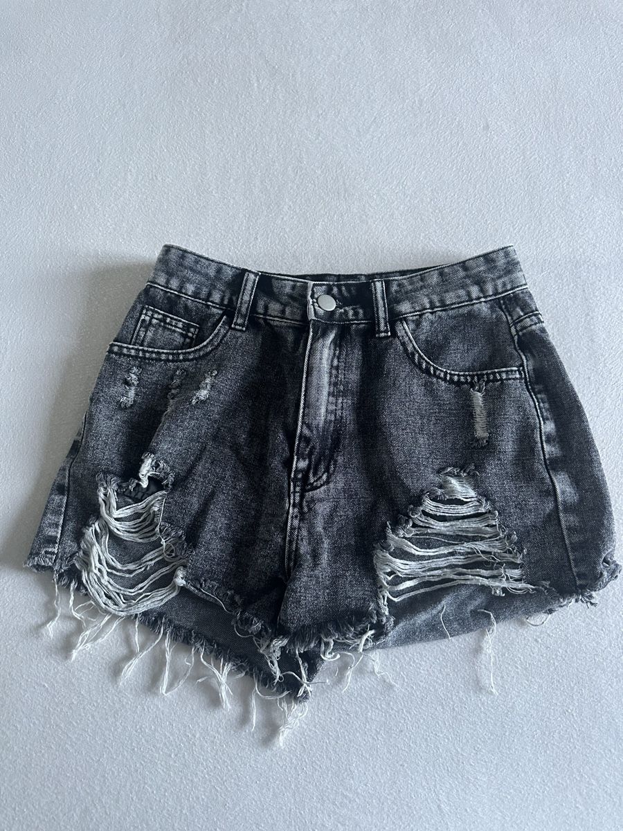 Shein Pantaloni: Kurze Hose  – Usato da Sirnach venduto da Leoniex