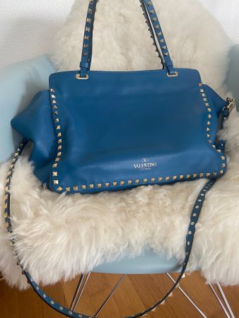 Valentino Garavani Rockstud medium