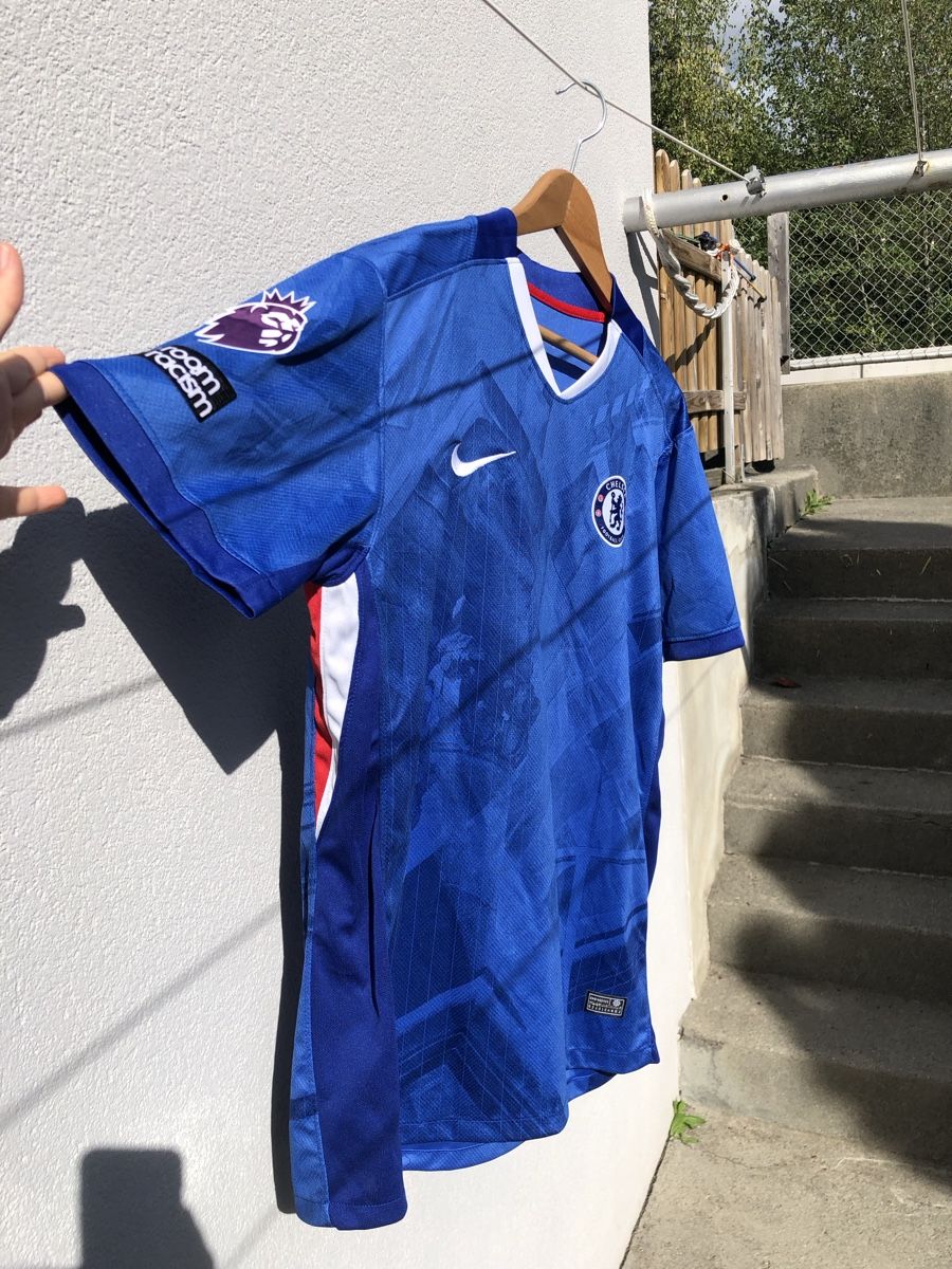 Nike Leibchen & Hosen: Chelsea Jersey – Gebraucht aus Fribourg von ann_l9b7 7