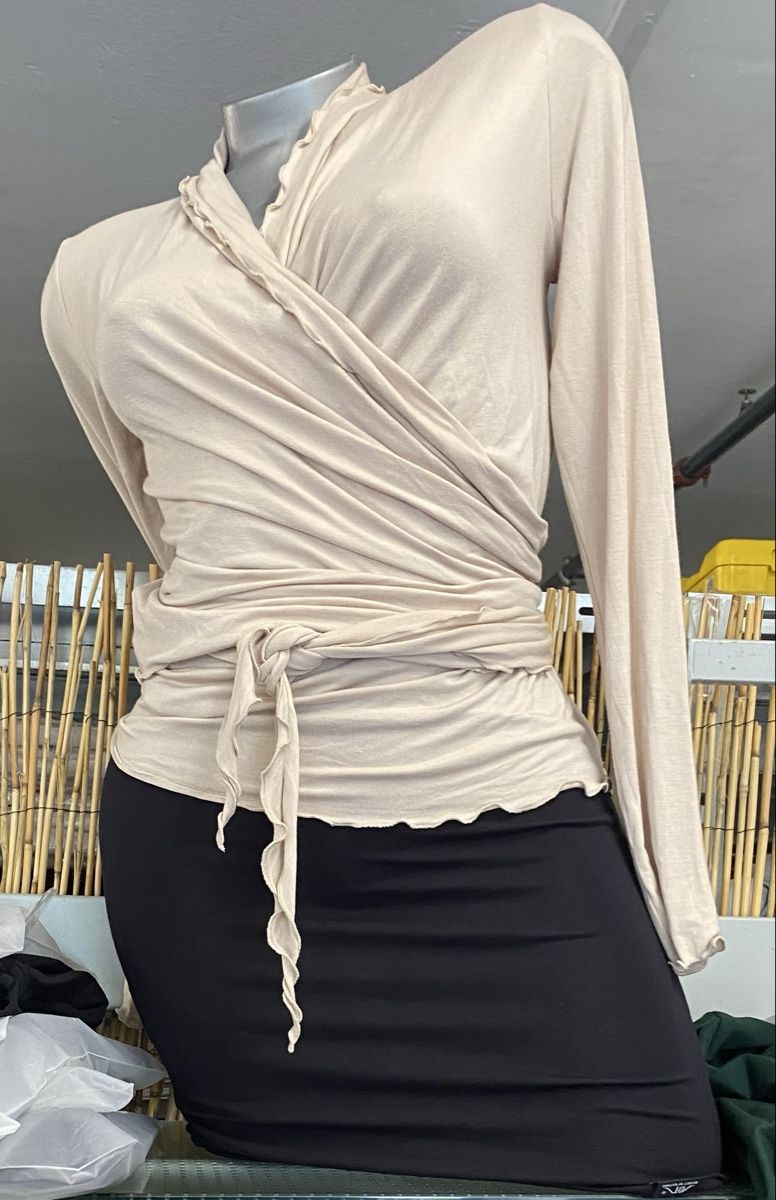 Altro in Decorazioni & Accessori: Torso Kunststoff ca. 75 cm hoch – Usato da Volketswil venduto da bigideas