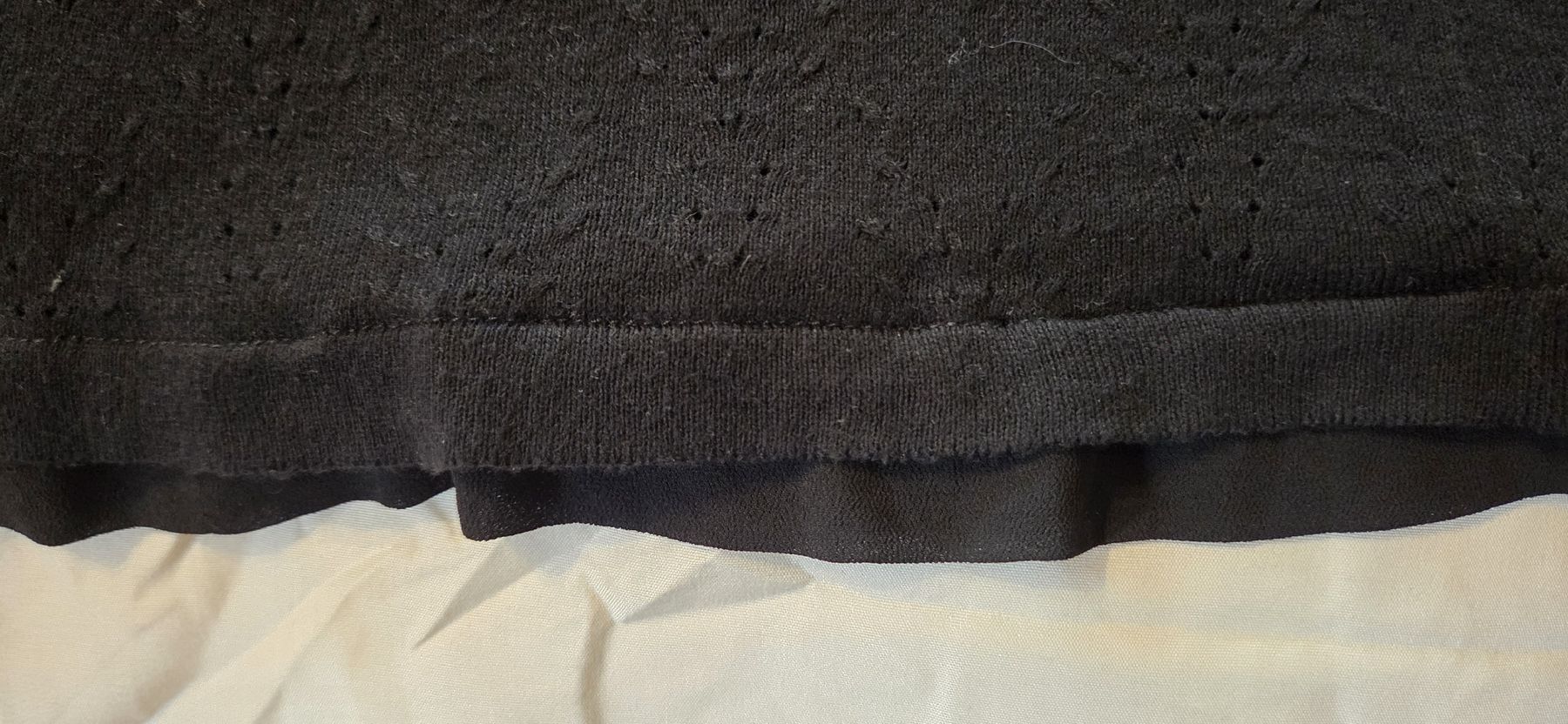 Nile Pullover & Sweatshirts: Schwarzer Nile Pullover , Gr. S, grösser – Gebraucht aus Busswil BE von Angy1974 7