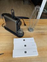 Krups Nespresso Maschine + Kapselspender  + Entkalkungs Set